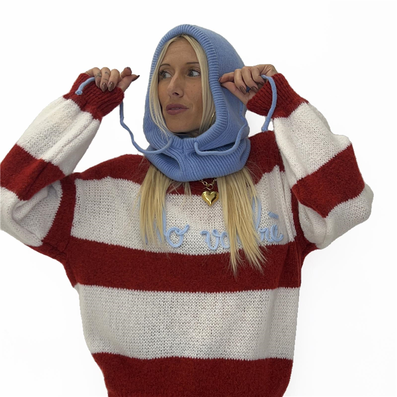 maglione con scritta ricamata no vabbe